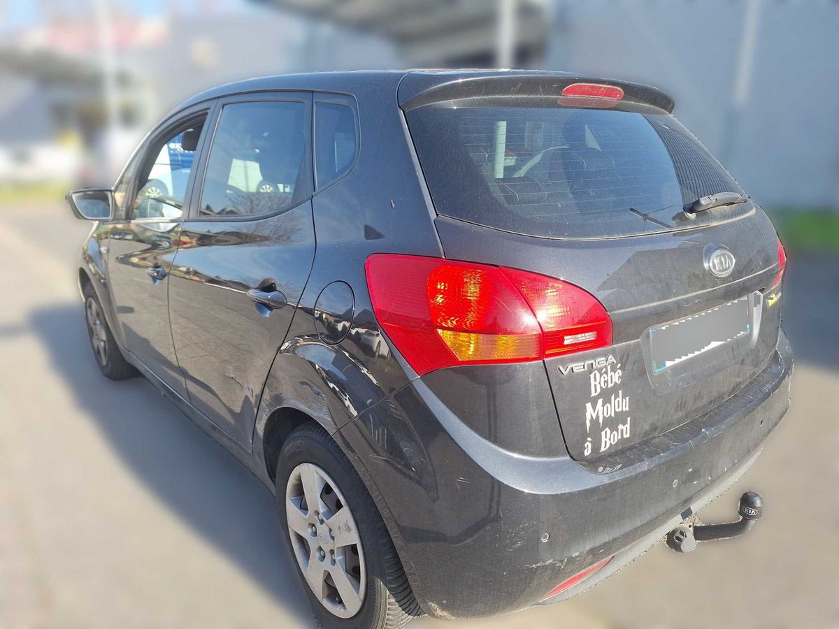Kia Venga 2010 — photo 4