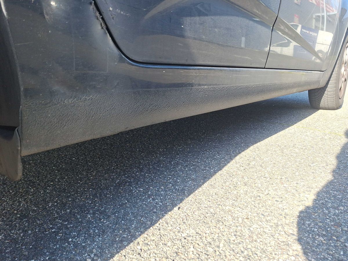 Kia Venga 2010 — photo 24