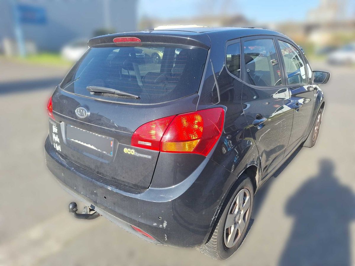 Kia Venga 2010 — photo 6