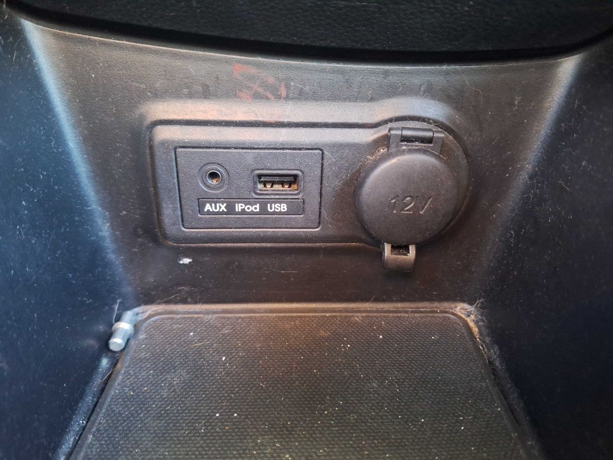 Kia Venga 2010 — photo 74