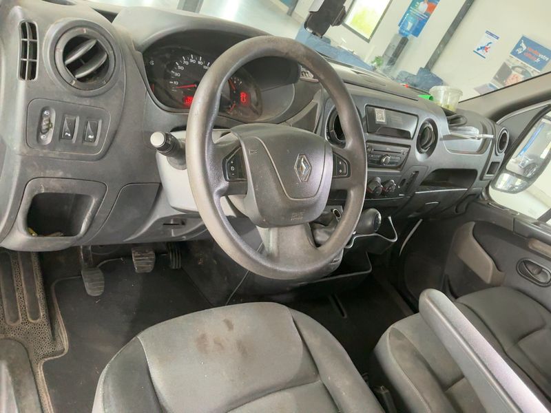 Renault Master 2.3 dCi Energy L2H2 3,5 Grand Confort — zdjęcie 12