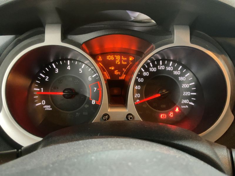 Nissan Juke 1.2 Acenta — zdjęcie 13