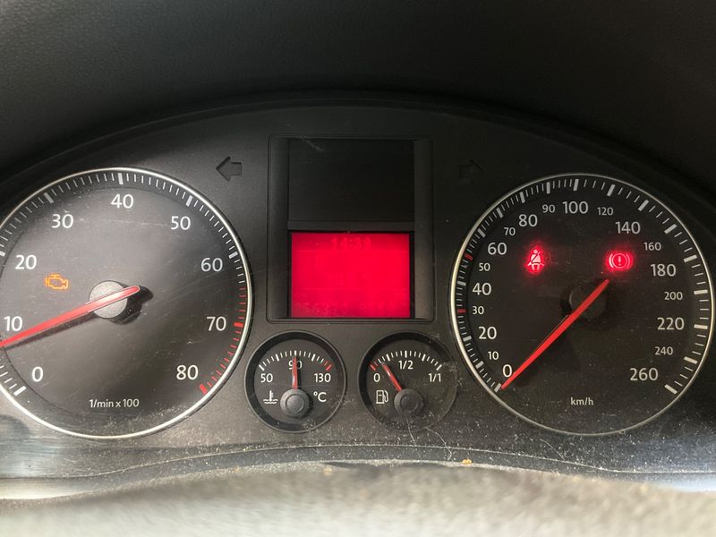 Volkswagen Golf V 1.6 FSI Sportline 2005 – снимка 4