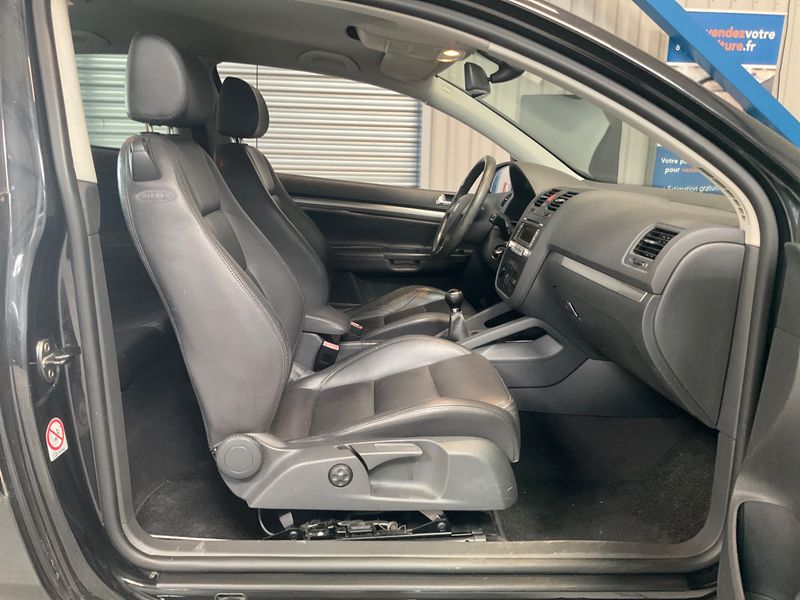 Volkswagen Golf V 2.0 TDI Sportline — zdjęcie 3