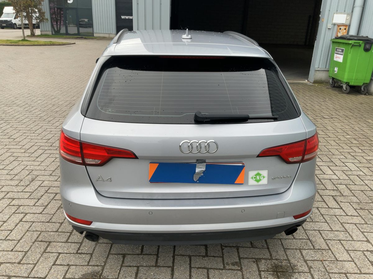 Audi A4 2018 — photo 8