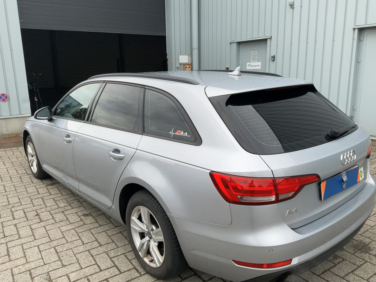 Audi A4 2018 — photo 7