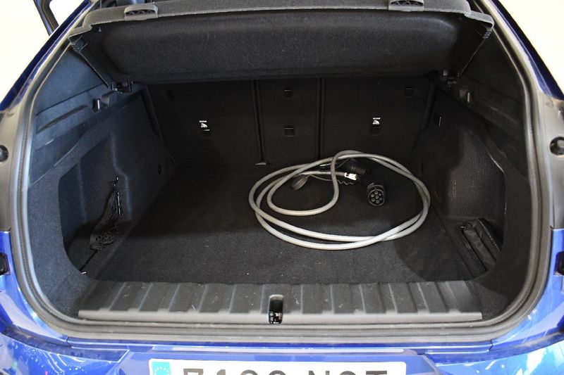 BMW iX2 eDrive20 M Sport — zdjęcie 9