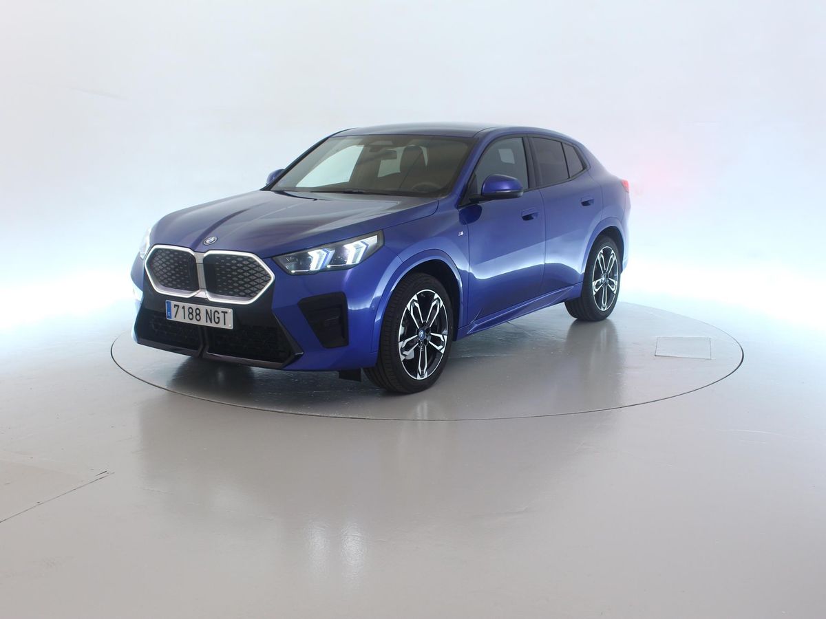 BMW iX2 2025
