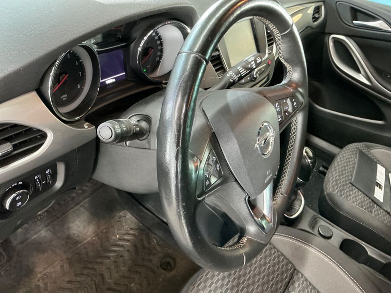 Opel Astra 1.2 Turbo GS Line Start/Stop 2020 – снимка 24