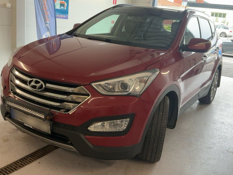 Hyundai Santa Fe 2.2 CRDi Style 4WD 2012 – снимка 2