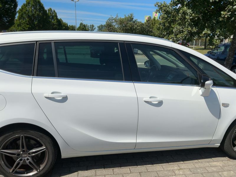 Opel Zafira Tourer 2.0 CDTI Business Innovation — zdjęcie 7
