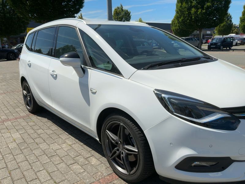 Opel Zafira Tourer 2.0 CDTI Business Innovation — zdjęcie 8
