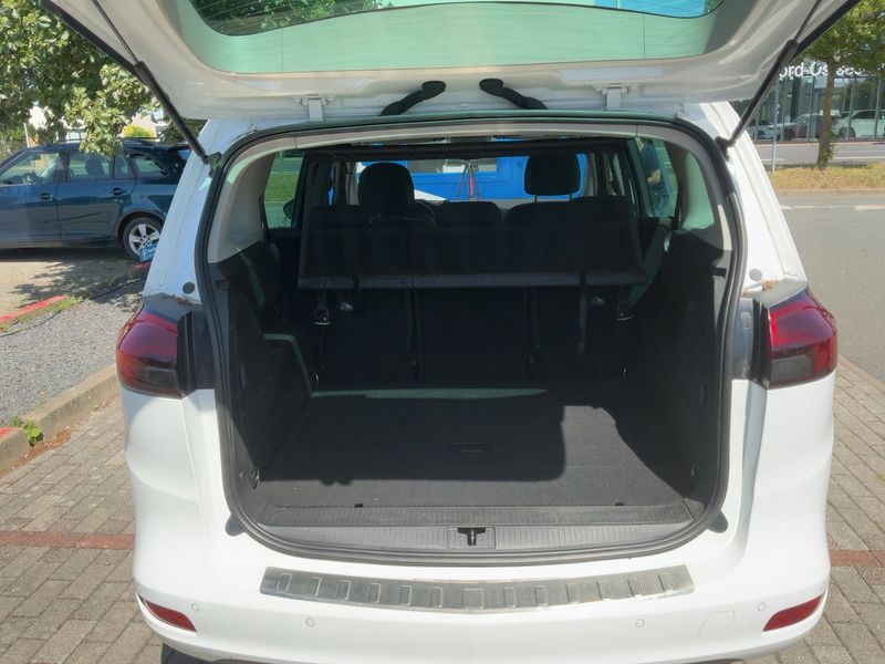 Opel Zafira Tourer 2.0 CDTI Business Innovation — zdjęcie 10
