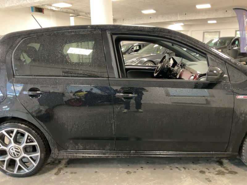 Volkswagen up! 1.0 TSI GTI — zdjęcie 7