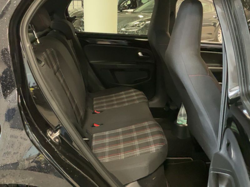 Volkswagen up! 1.0 TSI GTI — zdjęcie 14