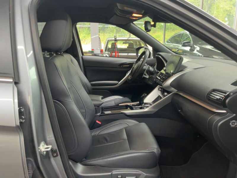 Mitsubishi Eclipse Cross 2.4 Plug-in Hybrid Top 4WD — zdjęcie 11