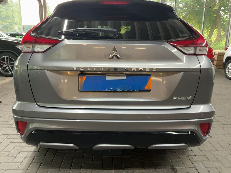 Mitsubishi Eclipse Cross 2.4 Plug-in Hybrid Top 4WD — zdjęcie 5