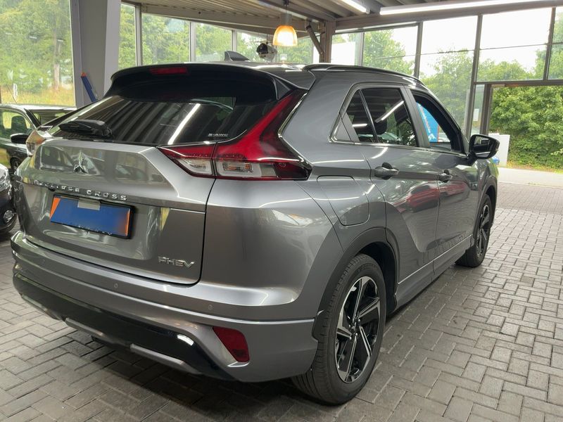 Mitsubishi Eclipse Cross 2.4 Plug-in Hybrid Top 4WD — zdjęcie 6