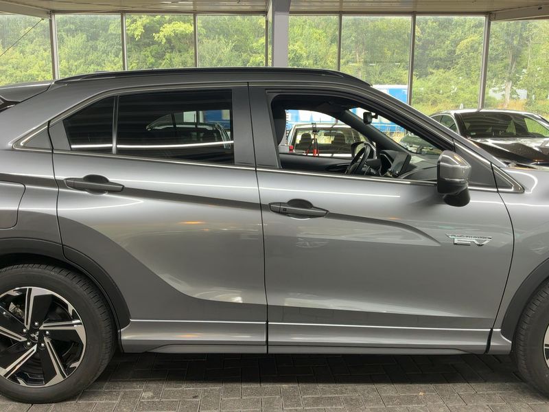 Mitsubishi Eclipse Cross 2.4 Plug-in Hybrid Top 4WD — zdjęcie 7