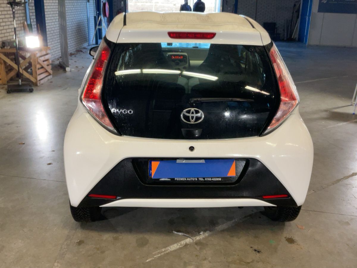Toyota Aygo 2017 — photo 8