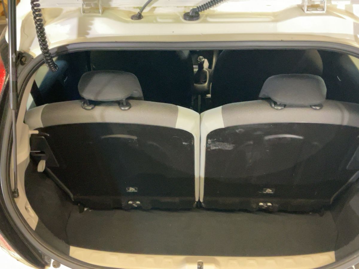 Toyota Aygo 2017 — photo 16