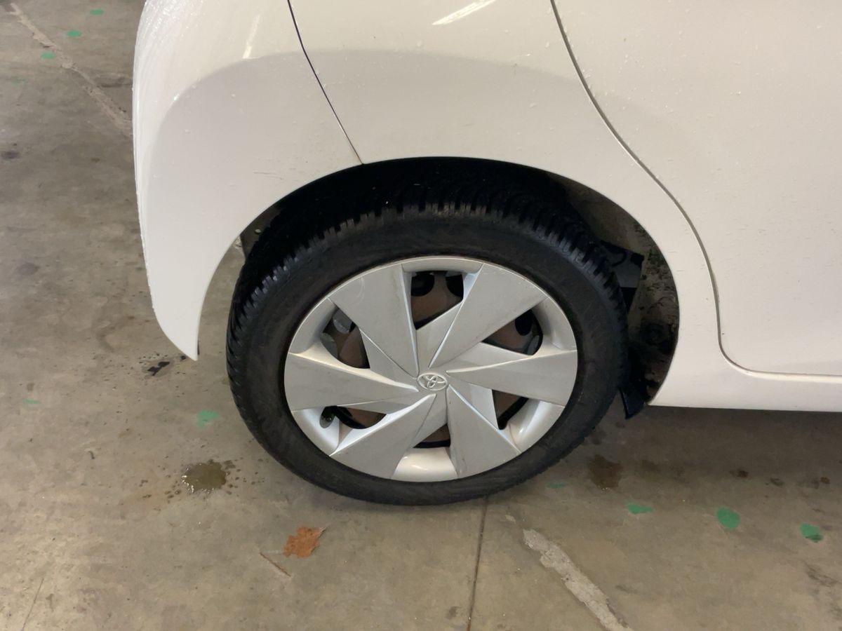 Toyota Aygo 2017 — photo 10