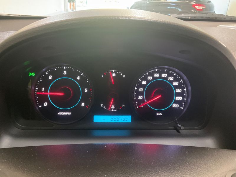 Chevrolet Captiva 2.2 Diesel D LTZ 4WD — zdjęcie 4
