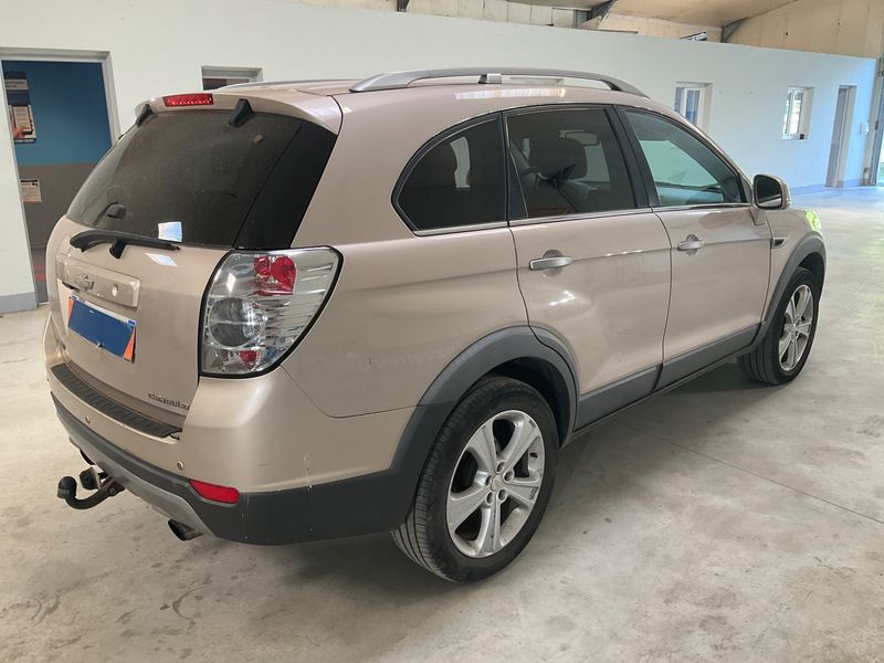 Chevrolet Captiva 2.2 Diesel D LTZ 4WD — zdjęcie 2