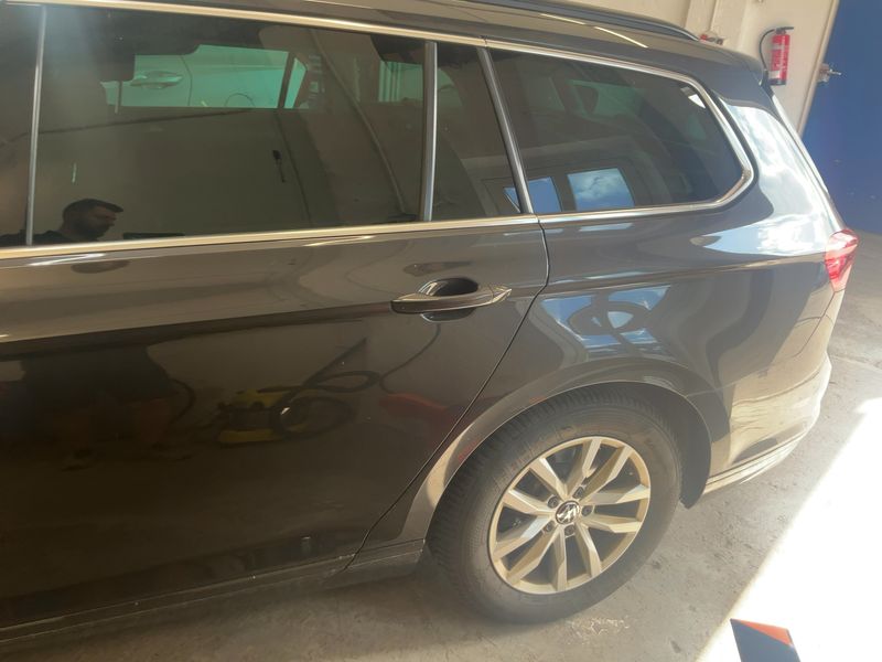 Volkswagen Passat 2.0 TDI Business — zdjęcie 3
