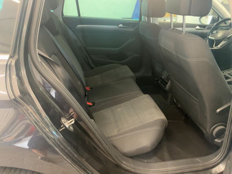 Volkswagen Passat 2.0 TDI Business — zdjęcie 14
