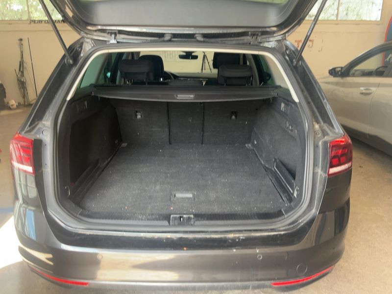 Volkswagen Passat 2.0 TDI Business — zdjęcie 10