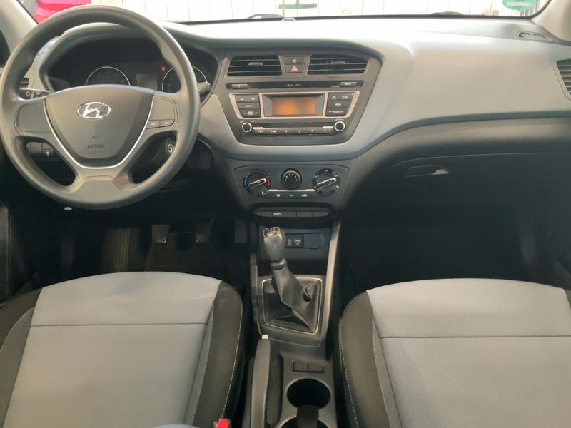 Hyundai i20 1.2 Classic — zdjęcie 12