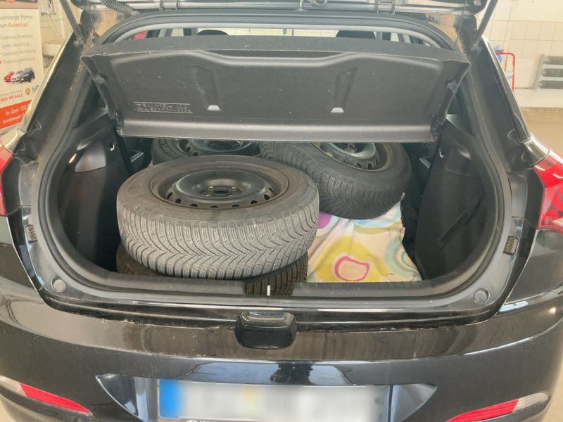 Hyundai i20 1.2 Classic — zdjęcie 10