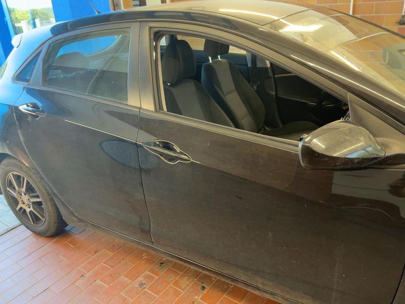 Hyundai i30 1.4 Classic — zdjęcie 7