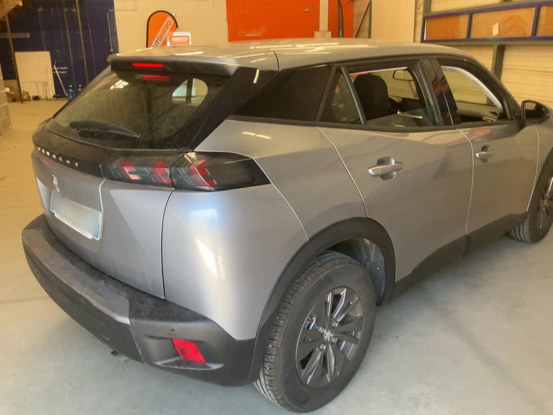 Peugeot 2008 1.2 PureTech Active Pack — zdjęcie 6