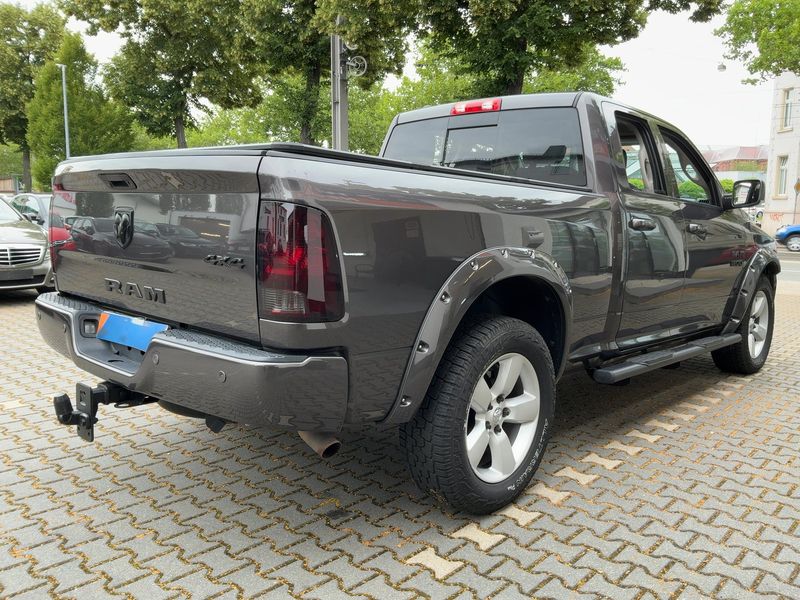Dodge Ram 1500 5.7 V8 4x4 — zdjęcie 6