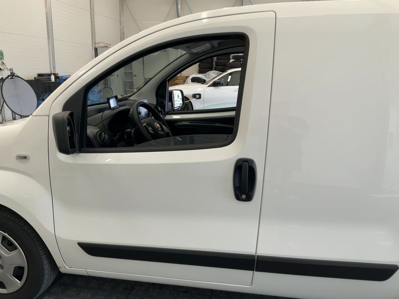 Fiat Fiorino 1.3 M-Jet SX Kasten — zdjęcie 4