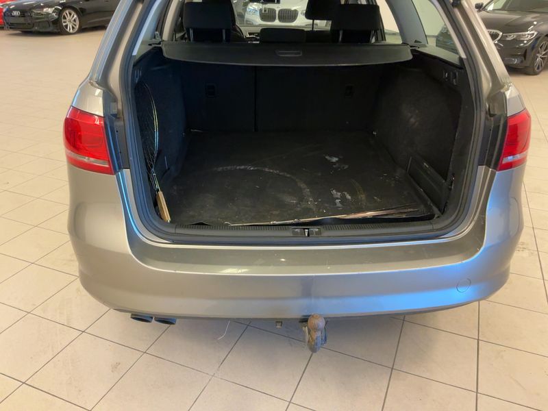Volkswagen Passat 2.0 TDI Trendline BlueMotion Tech 2012 – снимка 16