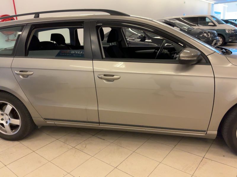 Volkswagen Passat 2.0 TDI Trendline BlueMotion Tech 2012 – снимка 10