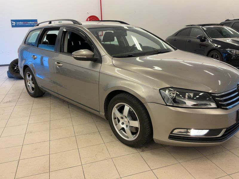 Volkswagen Passat 2.0 TDI Trendline BlueMotion Tech 2012 – снимка 12