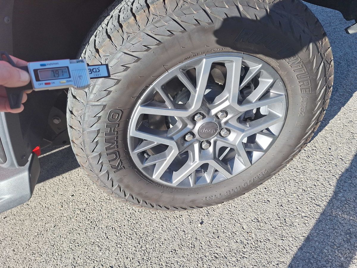 Jeep Wrangler 2022 — photo 80