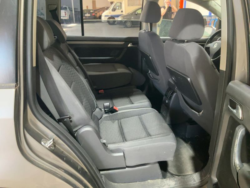 Volkswagen Touran 1.9 TDI Concept — zdjęcie 14