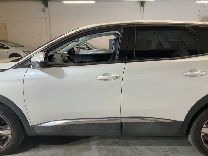 Peugeot 3008 1.5 Blue-HDi Allure — zdjęcie 4