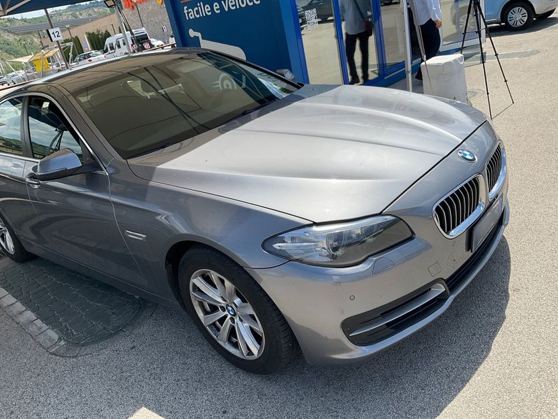 BMW 5er 520d — zdjęcie 8