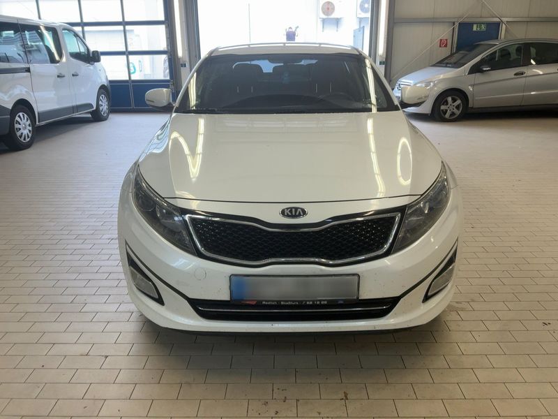 Kia Optima 2.0 Edition 7 — zdjęcie 9