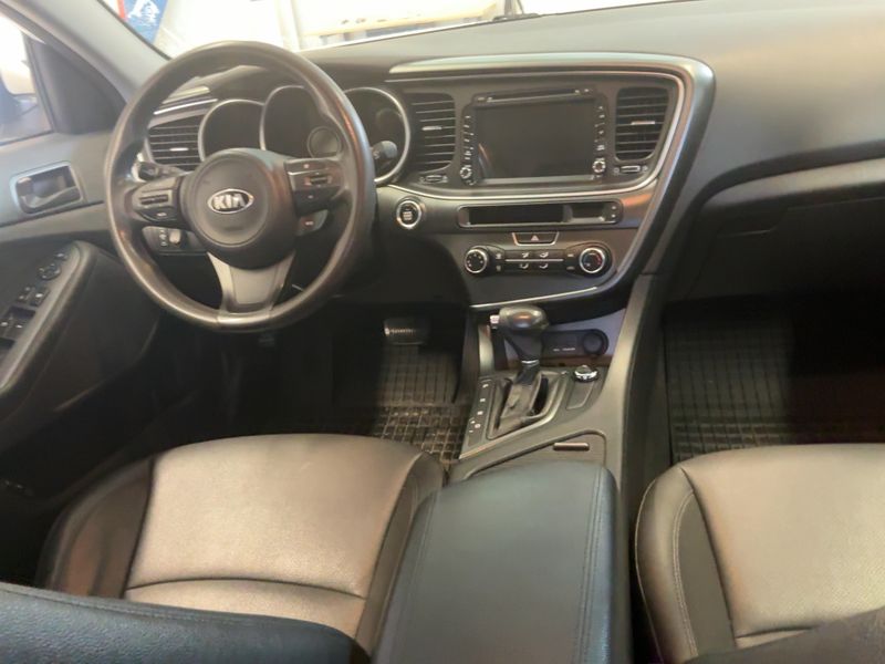 Kia Optima 2.0 Edition 7 — zdjęcie 12