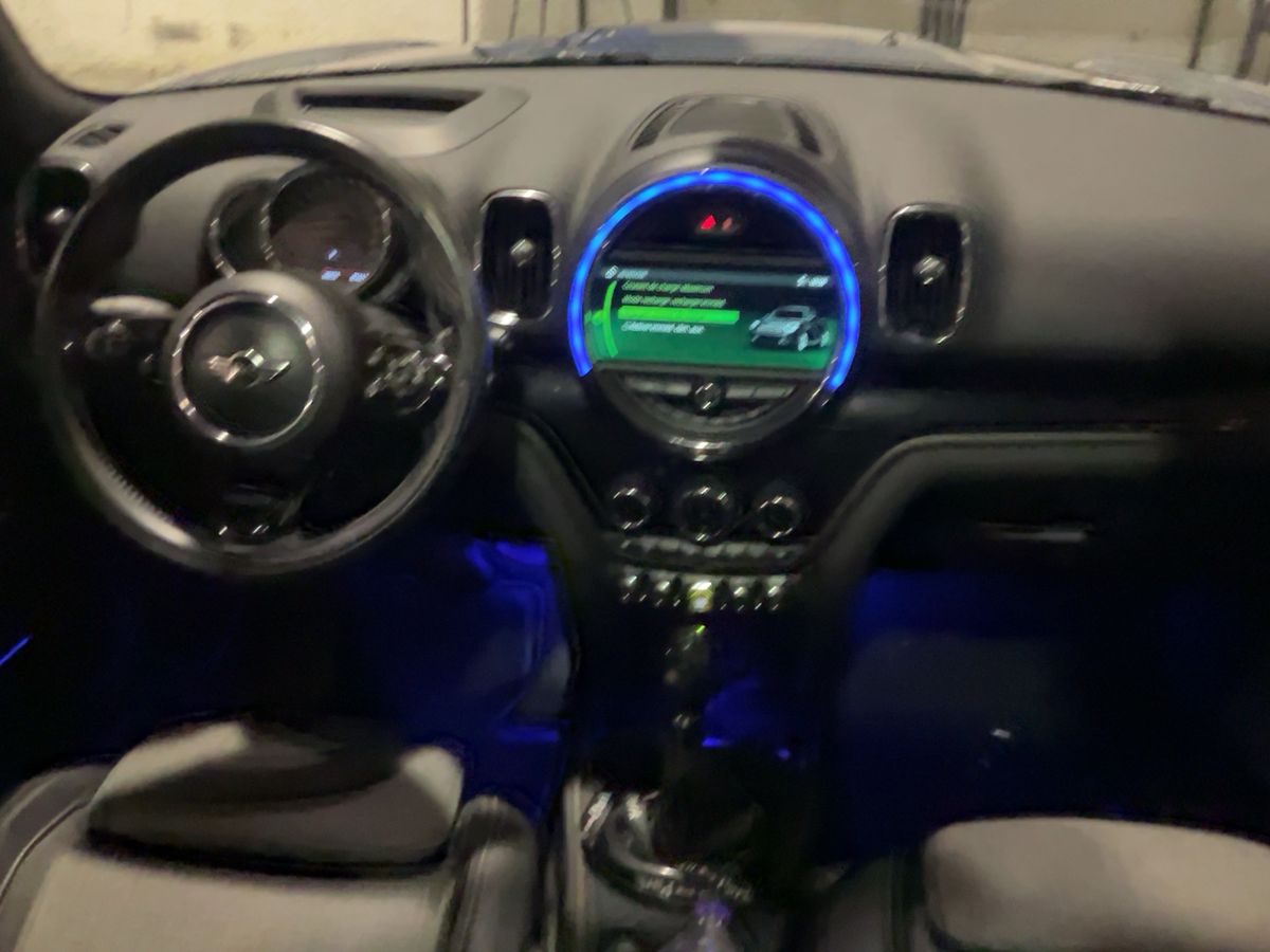 MINI Countryman 2018 — photo 18