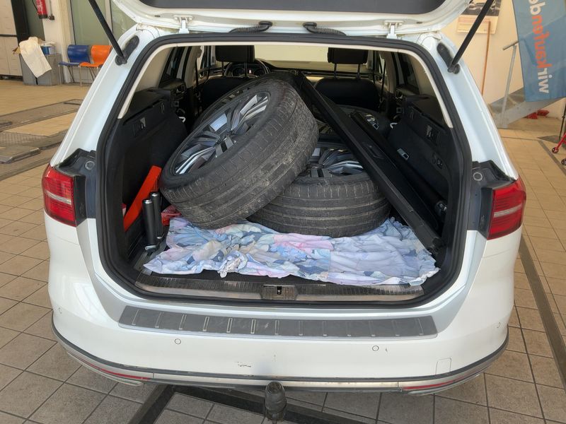 Volkswagen Passat Alltrack 2.0 TDI 4Motion BlueMotion Tech — zdjęcie 10
