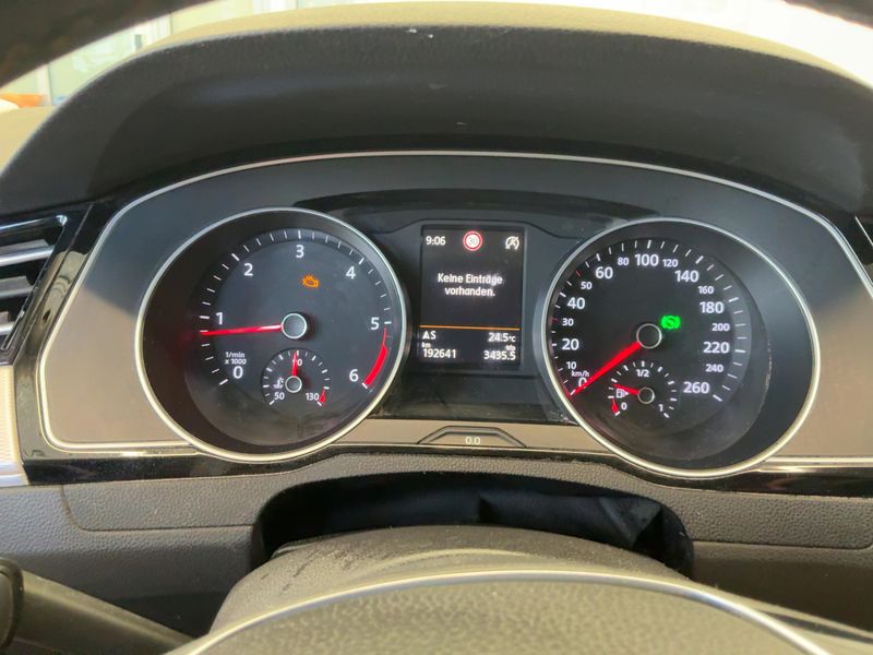Volkswagen Passat Alltrack 2.0 TDI 4Motion BlueMotion Tech — zdjęcie 13