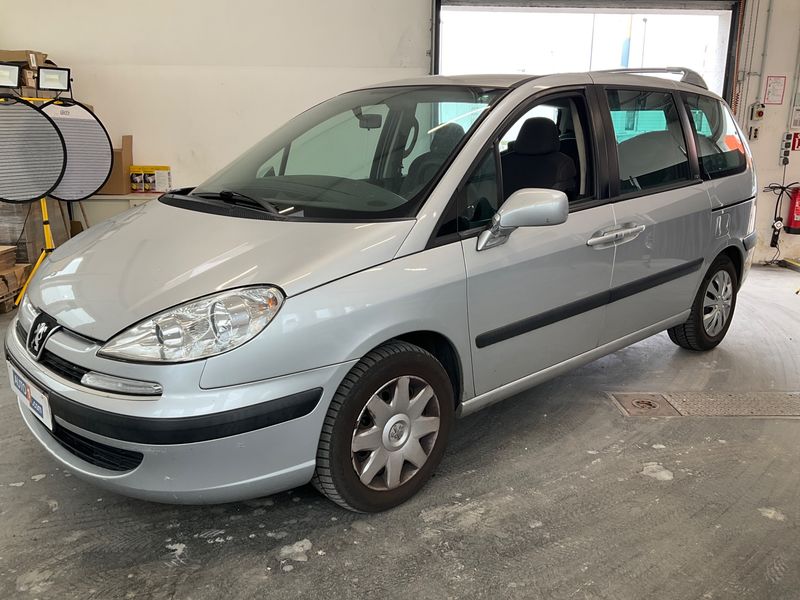 Peugeot 807 2.0 HDi Confort